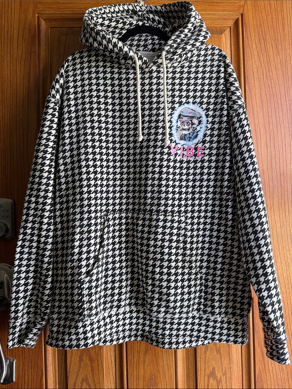 Unisex- VIBE cannabis - HOUNDSTOOTH HOODIE